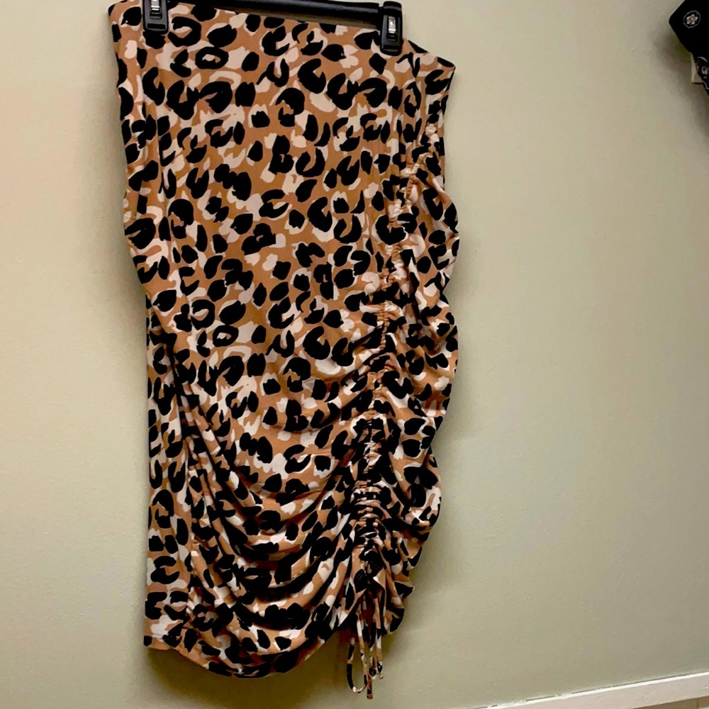 NWT women's leopard cinched pencil skirt size Lg